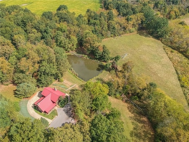 135 Mekis Rd, Valencia, PA 16059 - photo 7