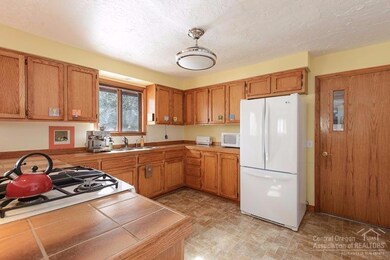 107 NW Columbia St, Bend, OR 97701 - photo 6