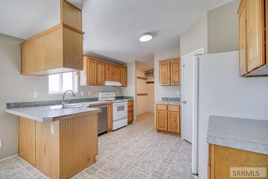 305 N 1200 W, Blackfoot, ID 83221 - photo 7