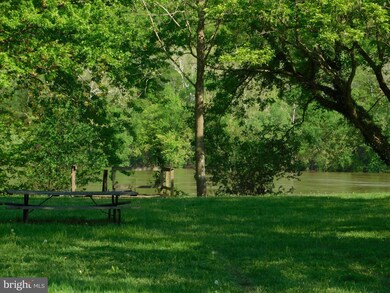 508 River Cliff Dr, Harpers Ferry, WV 25425 - photo 7