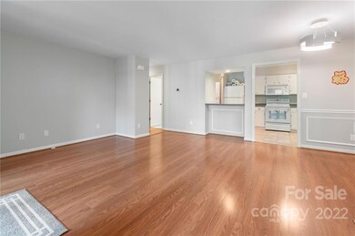 1041 Churchill Downs Ct unit C, Charlotte, NC 28211 - photo 3