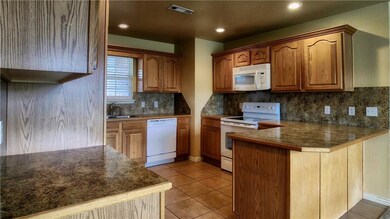 2375 Stonecrest Dr, Fayetteville, AR 72701 - photo 7