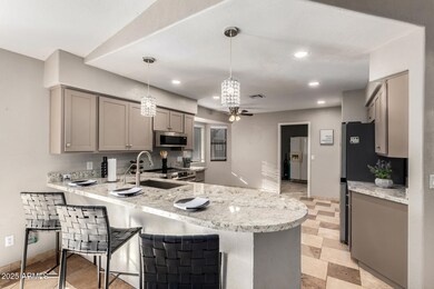 540 S Stardust Ln, Apache Junction, AZ 85120 - photo 4