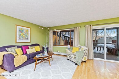 Living Room-20210119-3895
