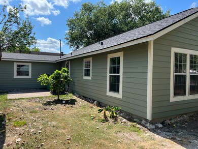 3106 10th St, Bay City, TX 77414 - photo 3