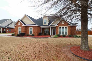 112 Flora Cir, Warner Robins, GA 31088 - photo 2