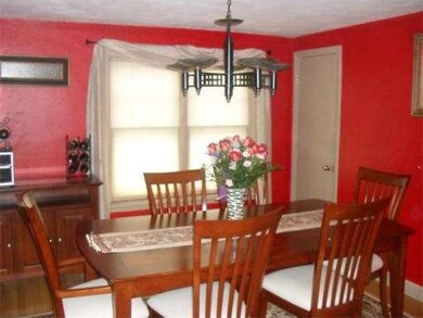 202 Shawmut St, Springfield, MA 01108 - photo 7