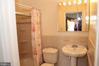 3413 Dunnington Rd, Beltsville, MD 20705 - photo 7