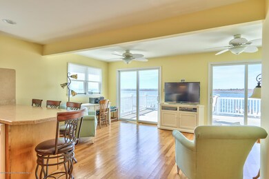 1605 Bay Terrace Ship Bottom-large-014-L