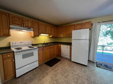 25 Hampton Rd unit B1, Exeter, NH 03833 - photo 6