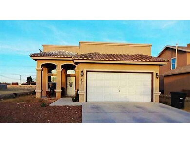 708 Danube Dr, Horizon City, TX 79928 - photo 2