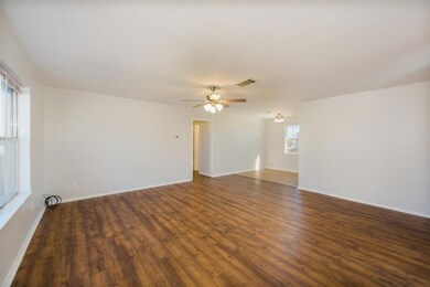 1002 N Miller St, Decatur, TX 76234 - photo 3