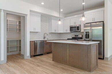 34-web-or-mls-17838-short-st