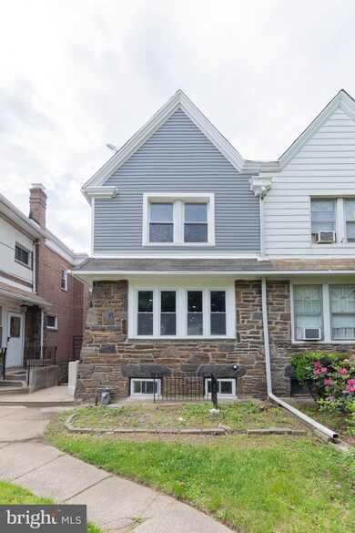 906 Whitby Ave, Lansdowne, PA 19050 - photo 2