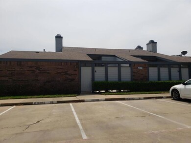 602 Bellaire Dr unit A, Hurst, TX 76053 - photo 2