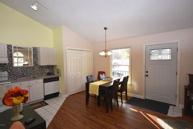 Kitchen/Dining
