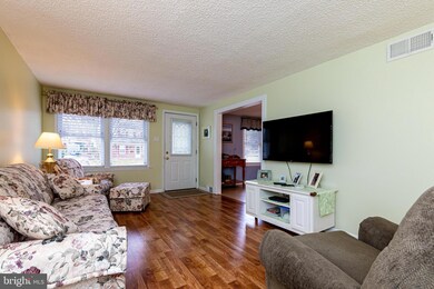 765 Braxton Rd, Ridley Park, PA 19078 - photo 3