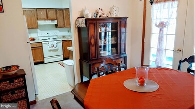 211 Confederate Cir, Locust Grove, VA 22508 - photo 7