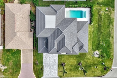 10720 Vanderbilt Dr, Naples, FL 34108 - photo 5