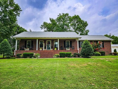 143 Longwood Dr, Shelbyville, TN 37160 - photo 2