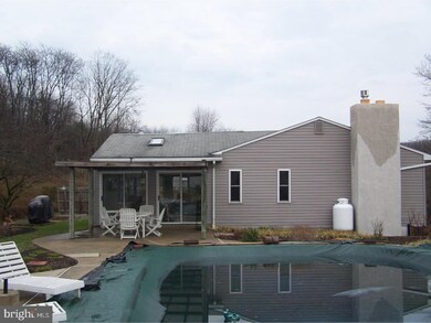 559 Hill Church Rd, Boyertown, PA 19512 - photo 3