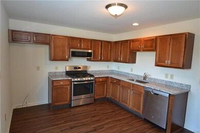 110 Walnut St, Freemansburg, PA 18017 - photo 5