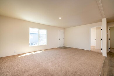 4647 Winter Ave unit 73, Klamath Falls, OR 97603 - photo 4