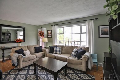 14 Eagle St, Troy, NY 12180 - photo 3