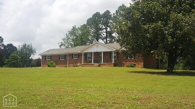 418 W Philadelphia Rd, Jonesboro, AR 72401 - photo 2
