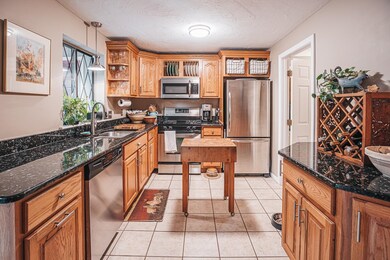 14 Joston Dr, MerriMacK, NH 03054 - photo 6