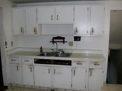 2060 Shawbury Ct W, Columbus, OH 43229 - photo 6