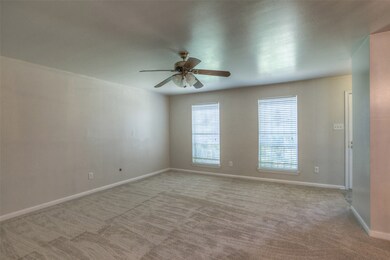 10340 Briar Forest Dr unit 30, Houston, TX 77042 - photo 5