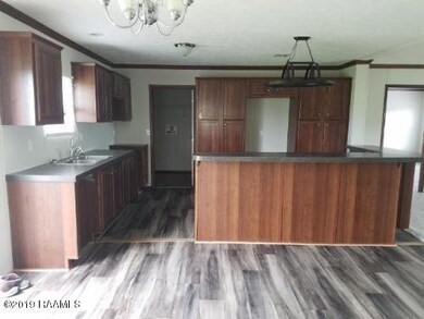 Oak Crest Kitchen