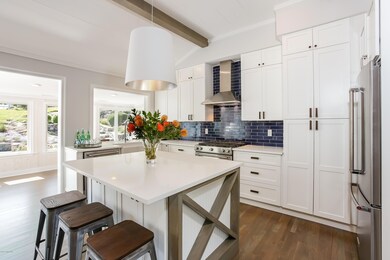 011-Kitchen-4832911-large