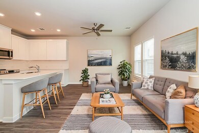 18330 W Centro Cir, Shenandoah, TX 77385 - photo 3