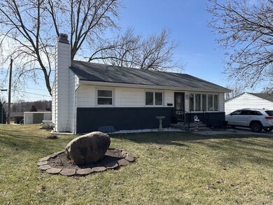 112 Southview Blvd, Shenandoah, IA 51601 - photo 2