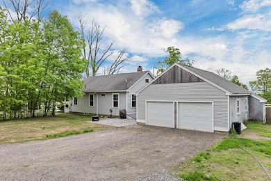 Attached 2 car garage