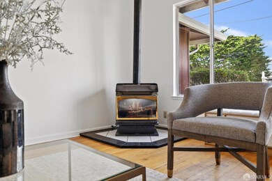 Artificial fire is graphically enhanced. Firebox n