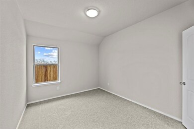 216 Magnolia Dr, Azle, TX 76020 - photo 5