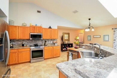 05_1924AARONLANE_165_LivingRoom_FlexMLS8