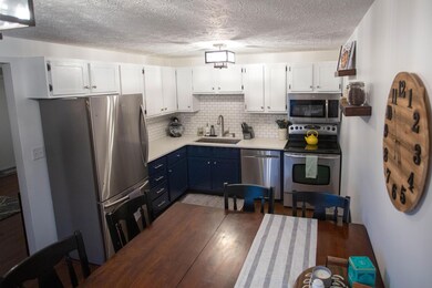 703 Wesfall Ct, Columbus, OH 43228 - photo 5