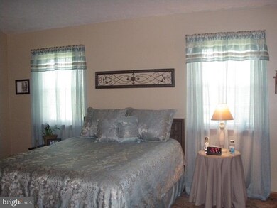 6339 Straw Acres Rd, Spring Grove, PA 17362 - photo 5