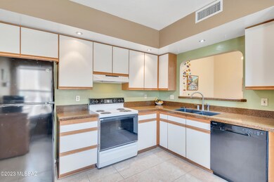 9960 N Doheny Place, Tucson, AZ 85737 - photo 7