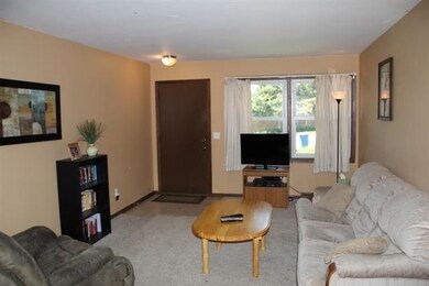 657 Dunn Ave, Oregon, WI 53575 - photo 6