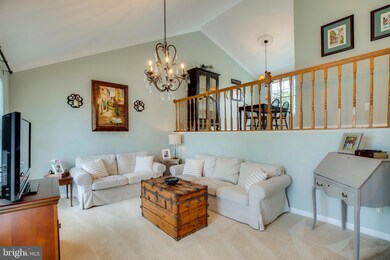 3638 Paoli Ct, Chantilly, VA 20151 - photo 5