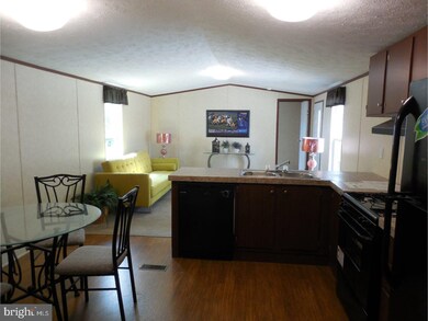 46 Cedarwood Ln, Phoenixville, PA 19460 - photo 4