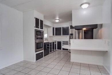 19690 N Highway 99 unit 26, Acampo, CA 95220 - photo 6