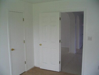 502 Amber Dr, Weslaco, TX 78596 - photo 5