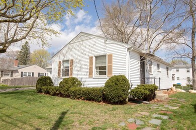 60 Benedict St, Riverside, RI 02915 - photo 3