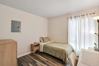 2528 White Oak Place unit 5, Escondido, CA 92027 - photo 6